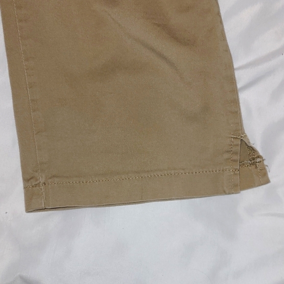 Lee Riders Khaki Capri Pants with Welt Pockets with Button & Slit Legs - Picture 3 of 6